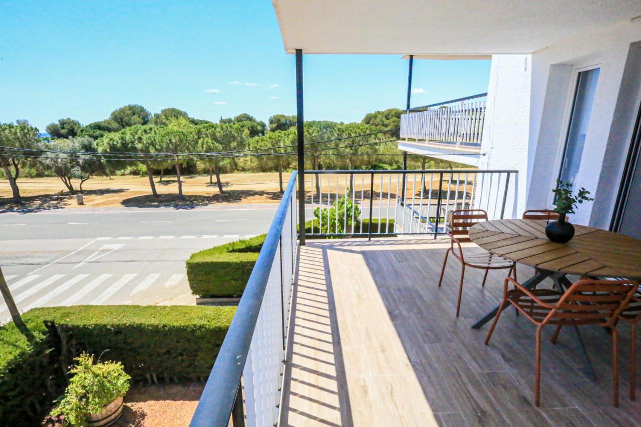Rosa Dels Vents Only Families Apartman Cambrils Kültér fotó